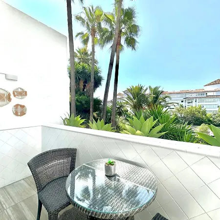 - New Modern Flat Nueva Andalucia In Puerto Banus - Exceptionnel Location * Marbella