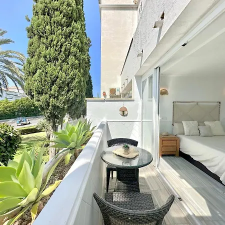 - New Modern Flat Nueva Andalucia In Puerto Banus - Exceptionnel Location * Марбелья