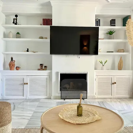- New Modern Flat Nueva Andalucia In Puerto Banus - Exceptionnel Location Marbella