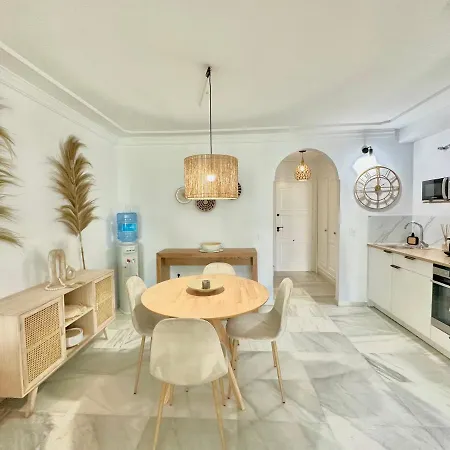 - New Modern Flat Nueva Andalucia In Puerto Banus - Exceptionnel Location